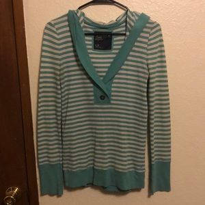 American Eagle long sleeve shirt. Size L.